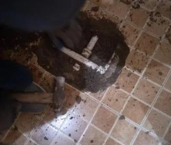 曲阳卫生间漏水维修公司为您分享下卫生间渗水如何处理及注意事项
