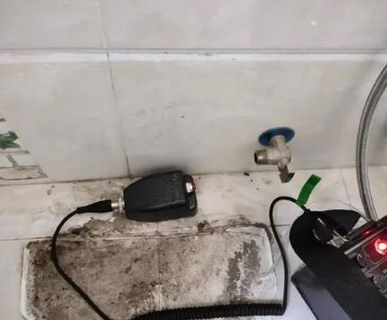 曲阳屋顶漏水维修公司分享下卫生间漏水的危害及解决方法